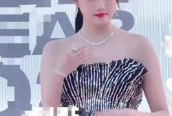 娱乐圈爆料动态,明星恋情、新剧动态大揭秘！