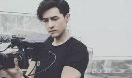 胡歌爆料母亲相亲视频,揭秘明星家庭相亲背后的故事